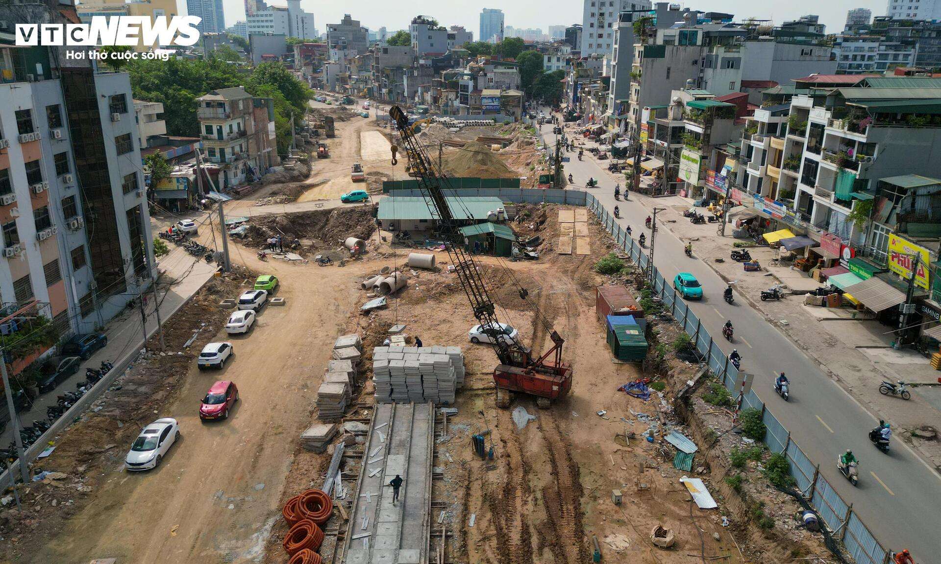 Đại công trường nhà ga metro số 5 tại nút giao Nguyễn Chí Thanh - La Thành- Ảnh 12.