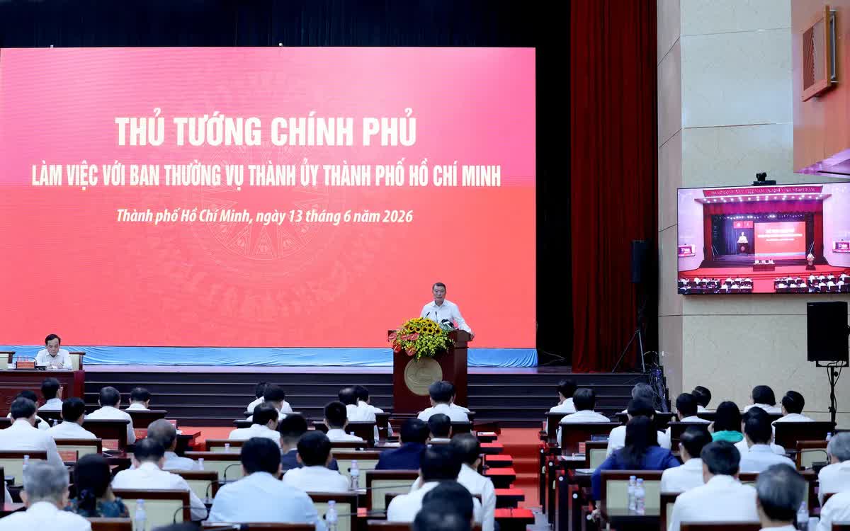TP Hồ Chí Minh cần ưu tiên tháo gỡ các điểm nghẽn để đạt mục tiêu tăng trưởng 2 con số- Ảnh 1.