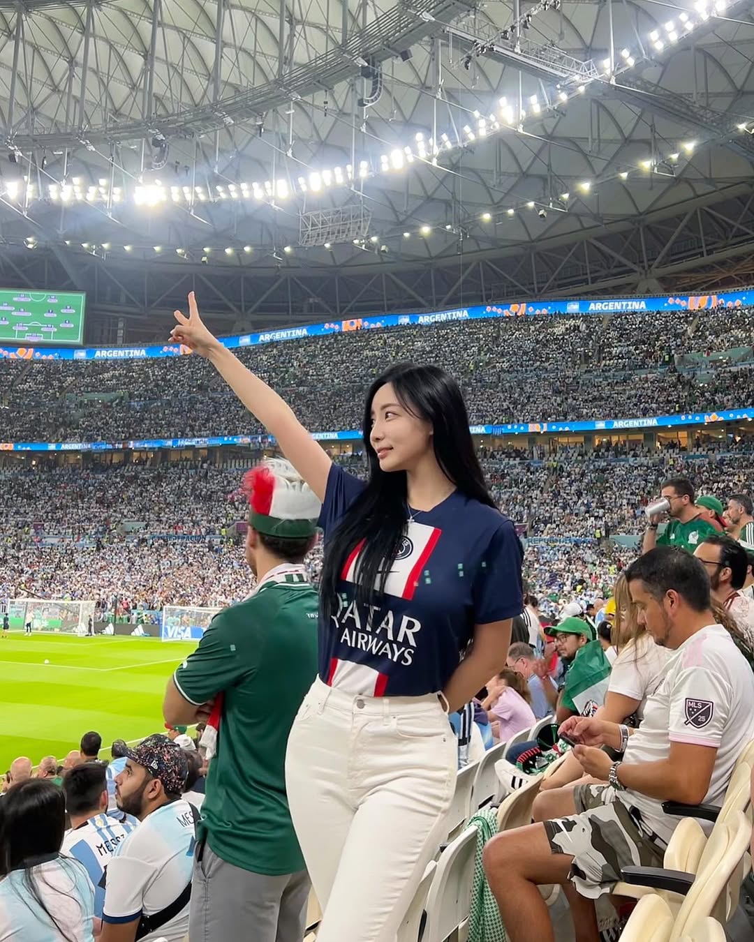 Nữ MC từng khiến MXH “đứng hình” ở World Cup 2022: Kết hôn với chồng kém 7 tuổi, cuộc sống hiện tại bất ngờ - Ảnh 3.
