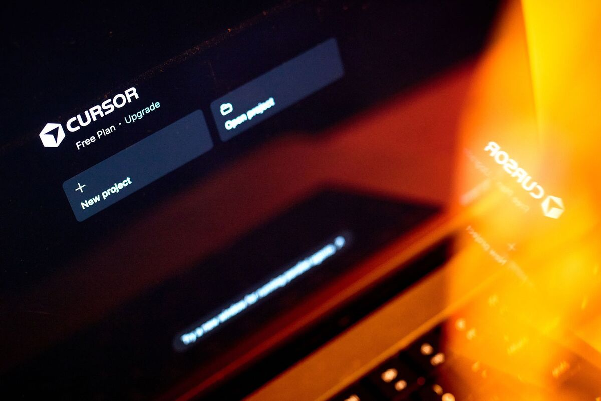 Vì sao Elon Musk phải trả 60 tỷ USD mua Cursor, dù đã có Grok?- Ảnh 1. Vì sao Elon Musk phải trả 60 tỷ USD mua Cursor, dù đã có Grok?- Ảnh 1.