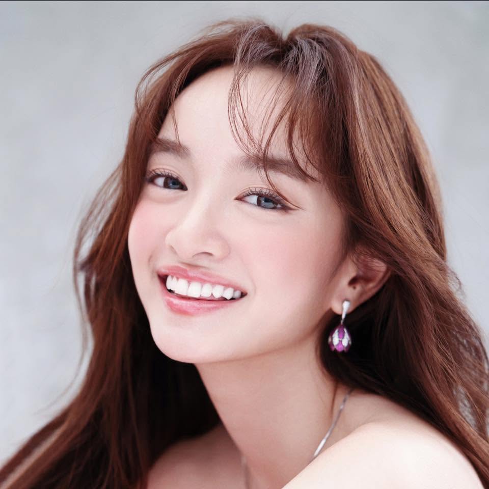 Mỹ nhân Việt được đề cử đẹp nhất thế giới, vừa xuất hiện đã gom về trăm tỷ - Ảnh 6.