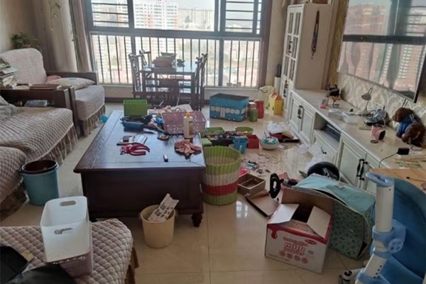 5 dấu hiệu nhận biết ngôi nhà thiếu sinh khí - Ảnh 1.