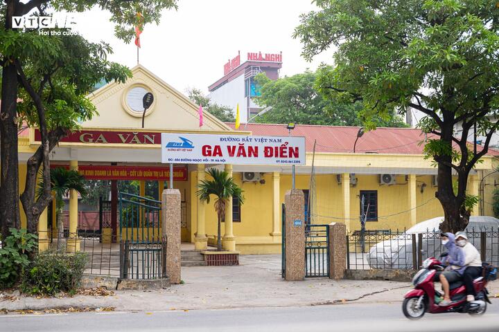 Cận cảnh tuyến đường sắt trăm tuổi giữa lòng Hà Nội trước đề xuất di dời- Ảnh 19.