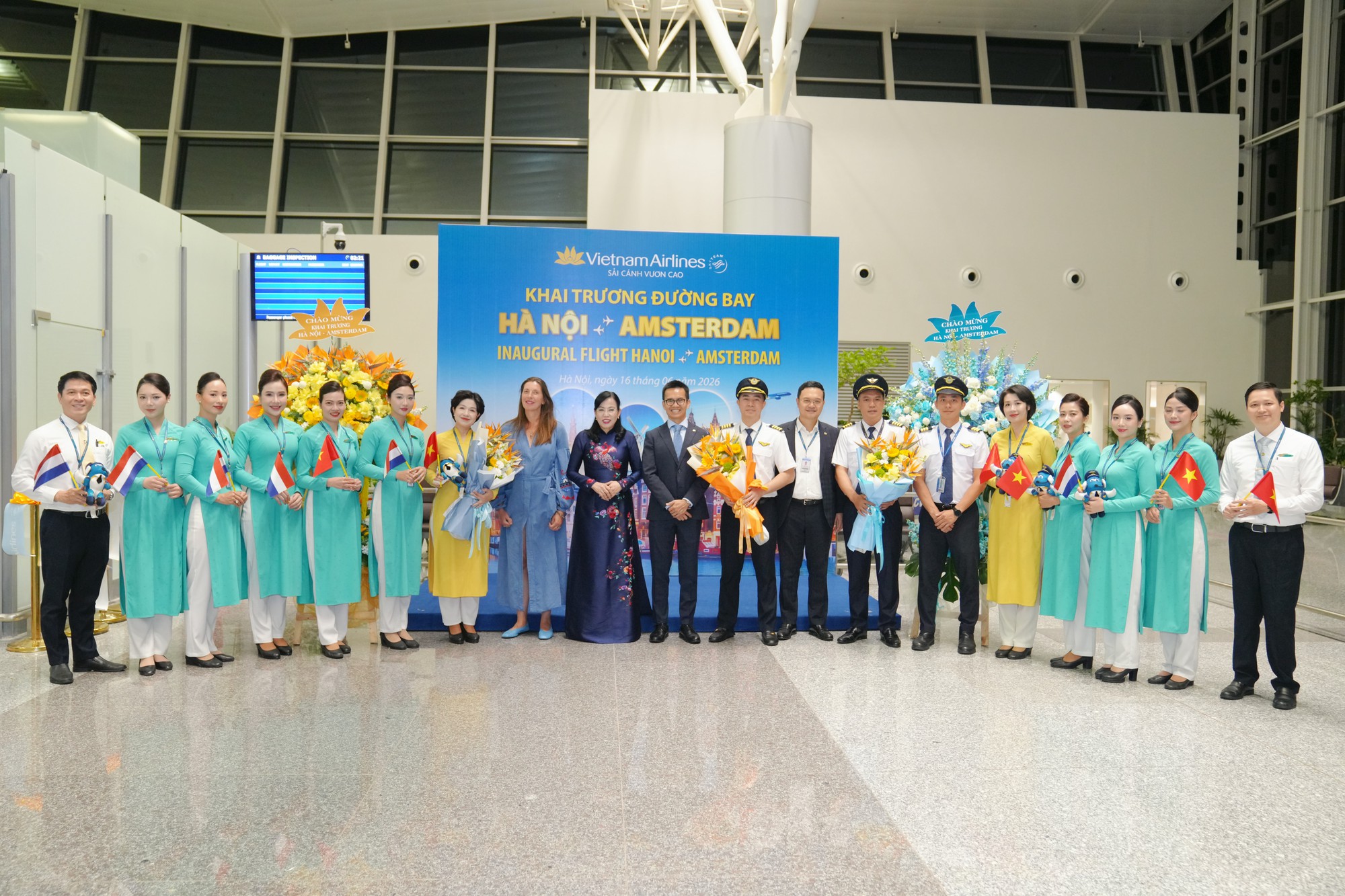 Chuyện lần đầu tiên xảy ra trong lịch sử hàng không Việt Nam - Ảnh 1.