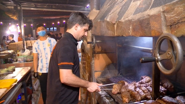 Món ăn đặc biệt được xem là "vũ khí vô địch" của Argentina: Phải mang hơn nửa tấn từ quê nhà sang Mỹ để tiếp sức cho Messi- Ảnh 2.