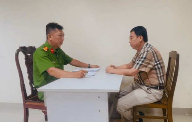 Thi hành lệnh bắt tạm giam Thái Huy Phong SN 1976 - Ảnh 1.