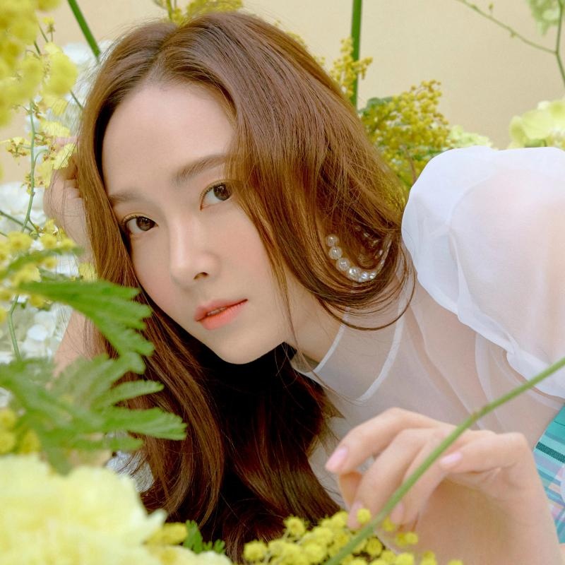 Mỹ nhân trời sinh mặt lạnh như băng: U40 vẫn sang chảnh hết nấc, mặc cơ bản mà ai cũng muốn sao chép- Ảnh 2.