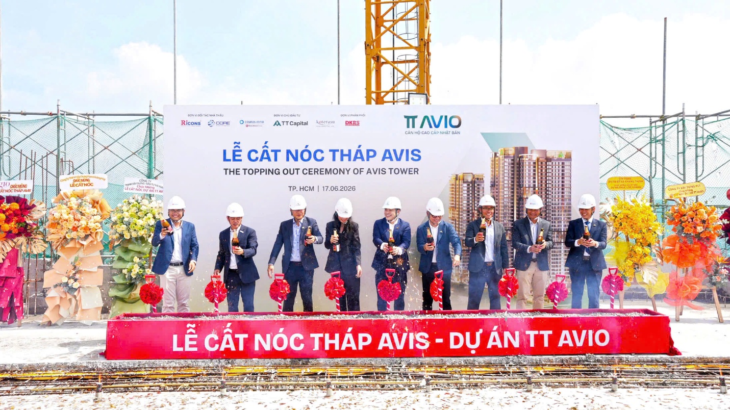 Tháp Avis chính thức cất nóc, bảo chứng niềm tin về tiến độ - Ảnh 2.