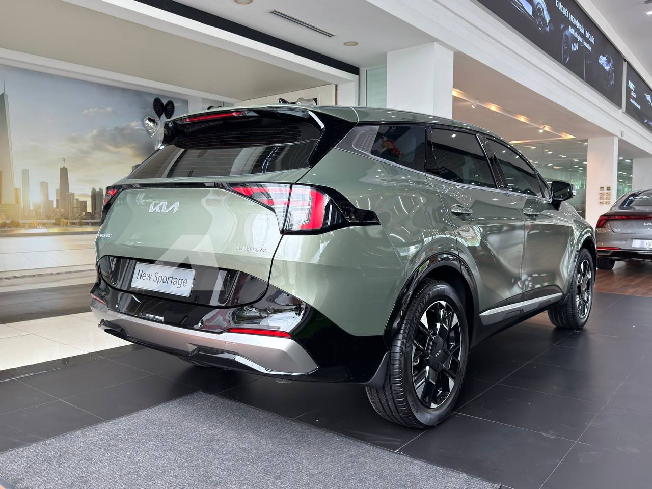 Soi Kia Sportage 2026 bản Luxury vừa về đại lý: Giá dễ tiếp cận nhất từ 839 triệu đồng, vẫn có nhiều công nghệ đáng chú ý - Ảnh 2.