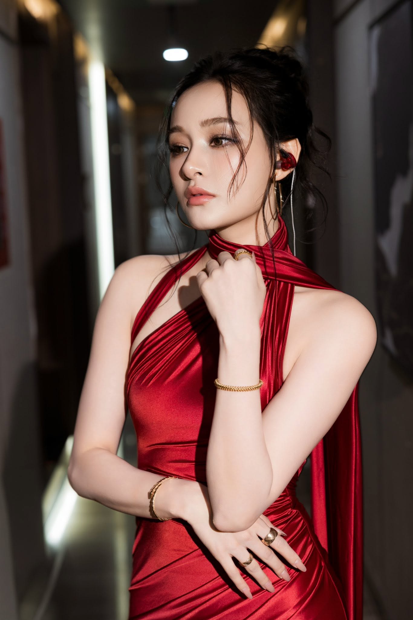 Hiền Hồ dạo này lạ thế - Ảnh 6.