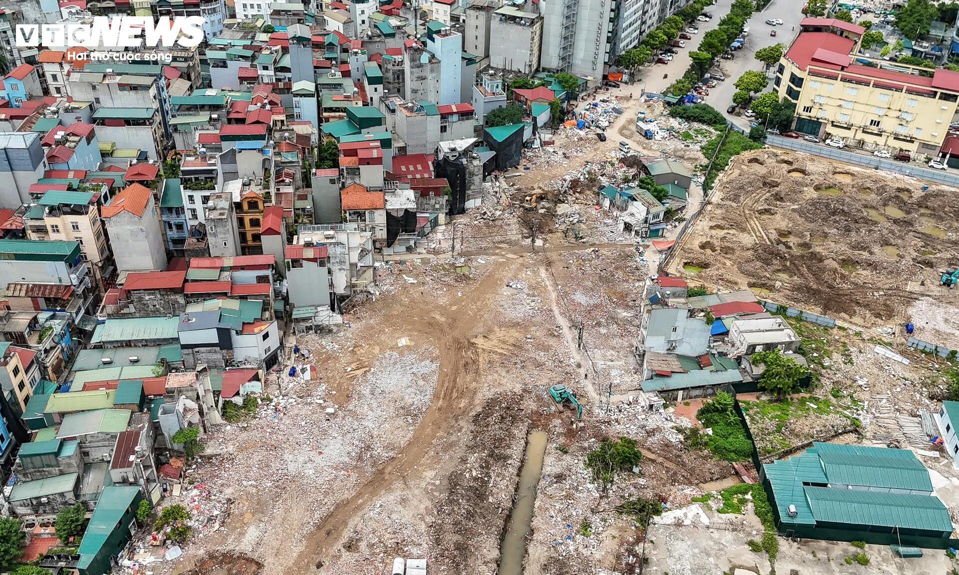 Hình hài tuyến đường Vành đai 2,5 qua Cầu Giấy sau gần 3 tháng thi công- Ảnh 10.