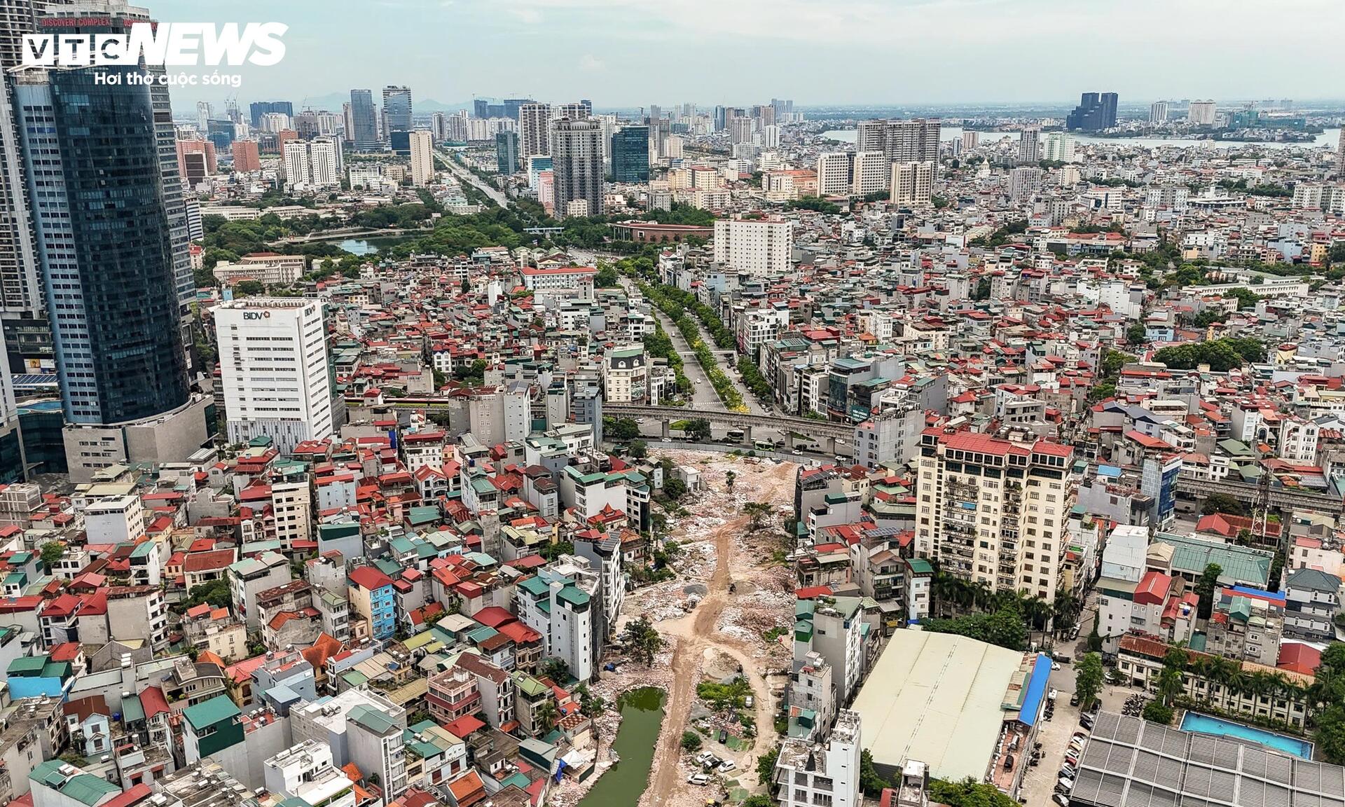 Hình hài tuyến đường Vành đai 2,5 qua Cầu Giấy sau gần 3 tháng thi công- Ảnh 1.