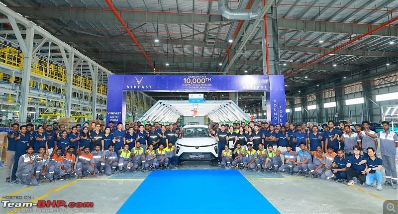 VinFast của tỷ phú Phạm Nhật Vượng vừa đạt cột mốc chưa từng có: Xuất xưởng chiếc xe điện thứ 10.000 tại thị trường ô tô lớn thứ 3 thế giới - Ảnh 1.