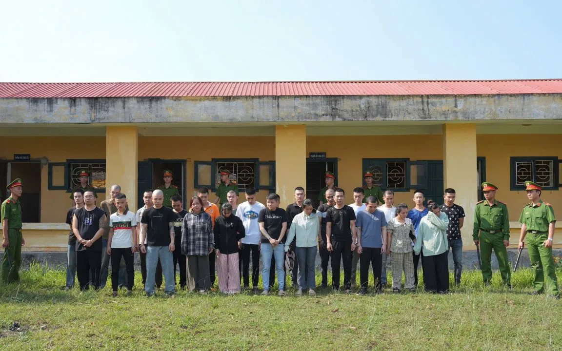 Bóc gỡ đường dây lừa đảo “bẫy tình - đầu tư ảo” từ Campuchia - Ảnh 1.