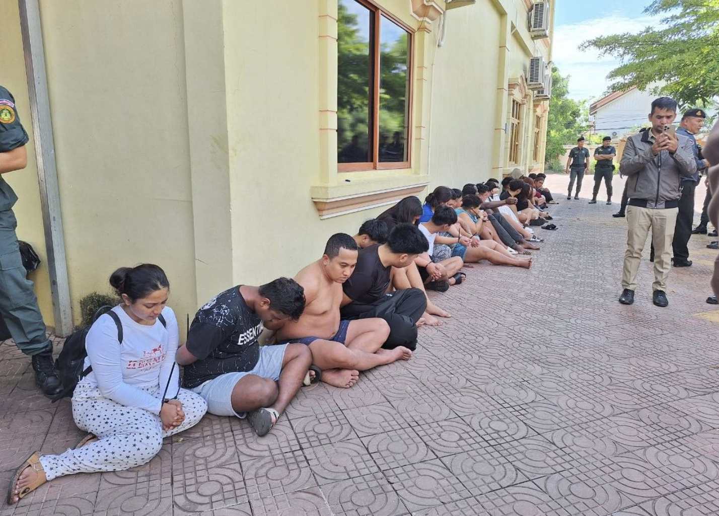 Campuchia bắt tội phạm mạng trong biệt thự của tướng quân đội - Ảnh 3.