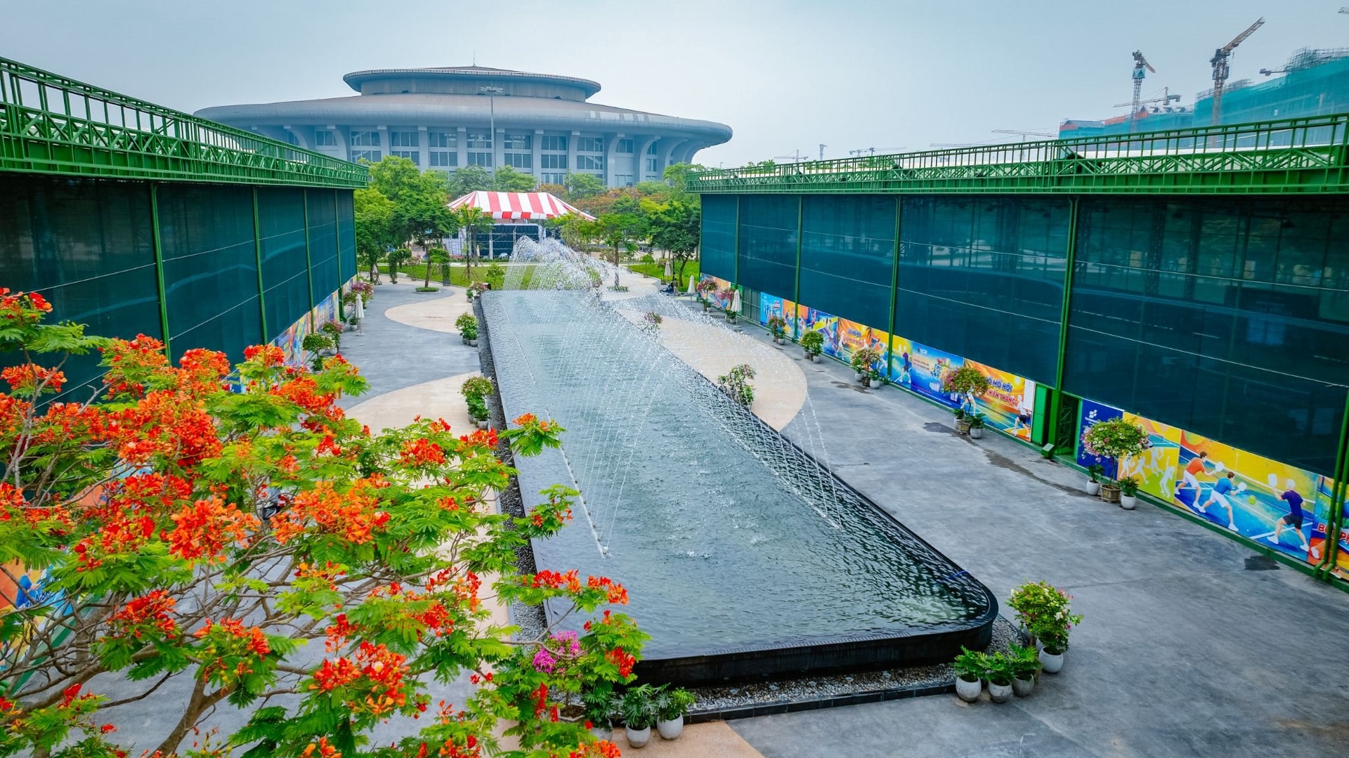 Cận cảnh công viên thể thao đa năng lớn nhất Việt Nam: 58 sân tập, sân vận động gần 3.000 chỗ ngồi, vào cửa hoàn toàn miễn phí- Ảnh 3.
