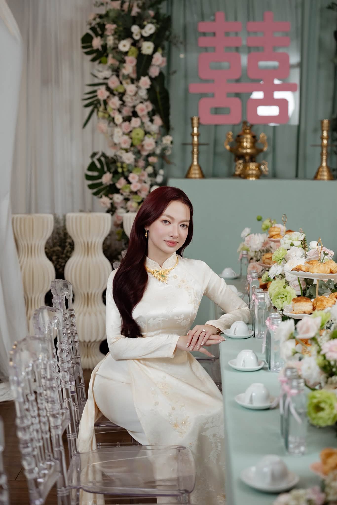 Sao nữ Vbiz ai cũng biết mặt và chồng kỹ sư bí mật tổ chức lễ cưới ở nhà thờ vào sáng nay- Ảnh 3.