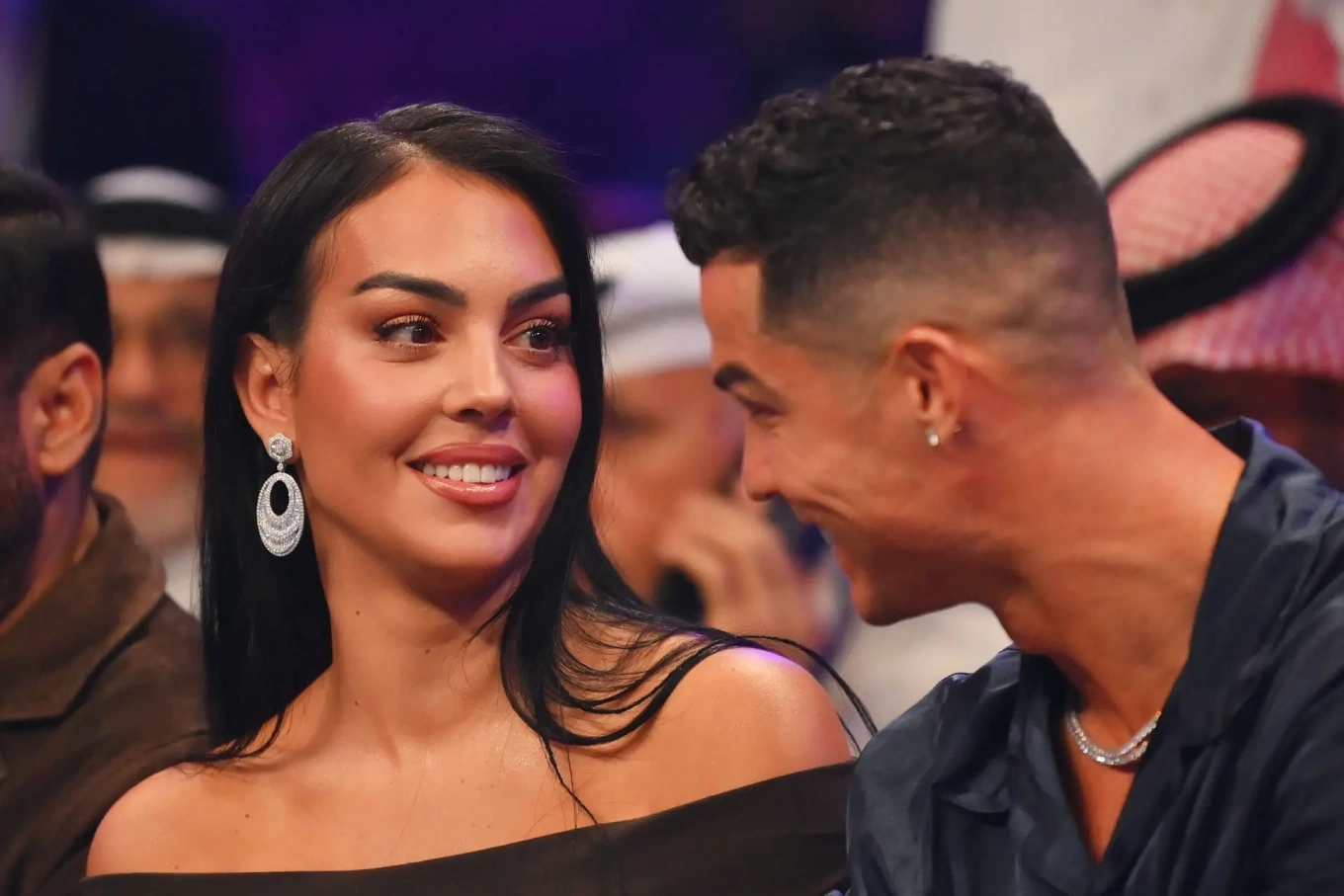Sóng gió bủa vây Ronaldo ở World Cup, ở nhà Georgina lại âm thầm làm một điều đặc biệt cho con trai riêng của chồng- Ảnh 5.