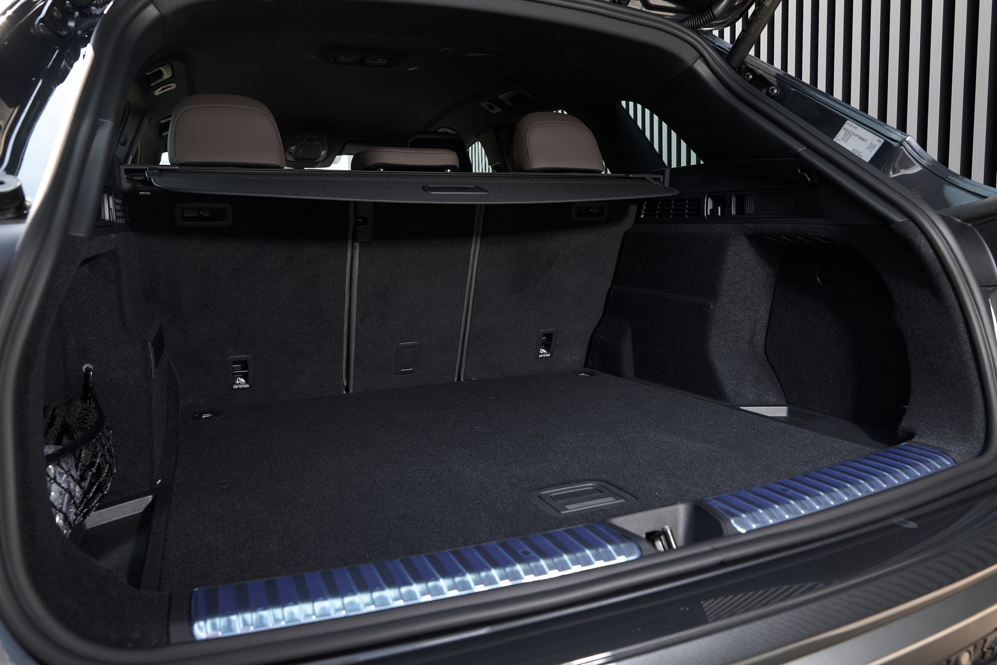 Bộ đôi SUV Audi Q3 và Q5 thế hệ mới chính thức ra mắt thị trường Việt Nam - Ảnh 12.