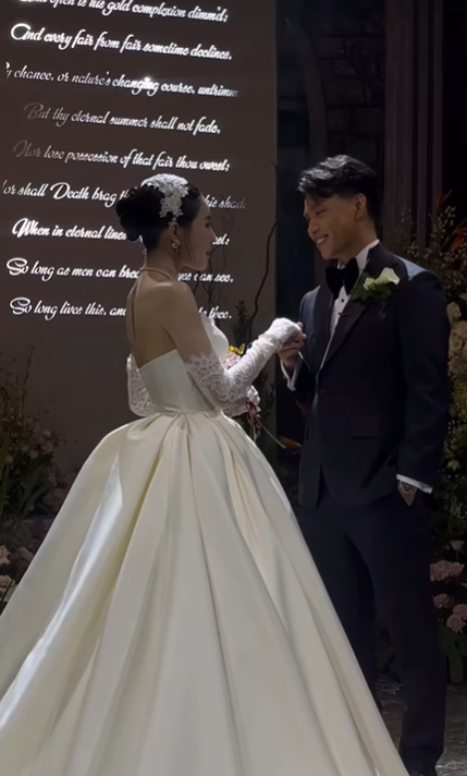 Trần Bích Hạnh công khai con riêng tại đám cưới, Văn Thanh tuyên bố: “Ba sẽ luôn ở bên bảo vệ và yêu thương hai mẹ con”- Ảnh 1.