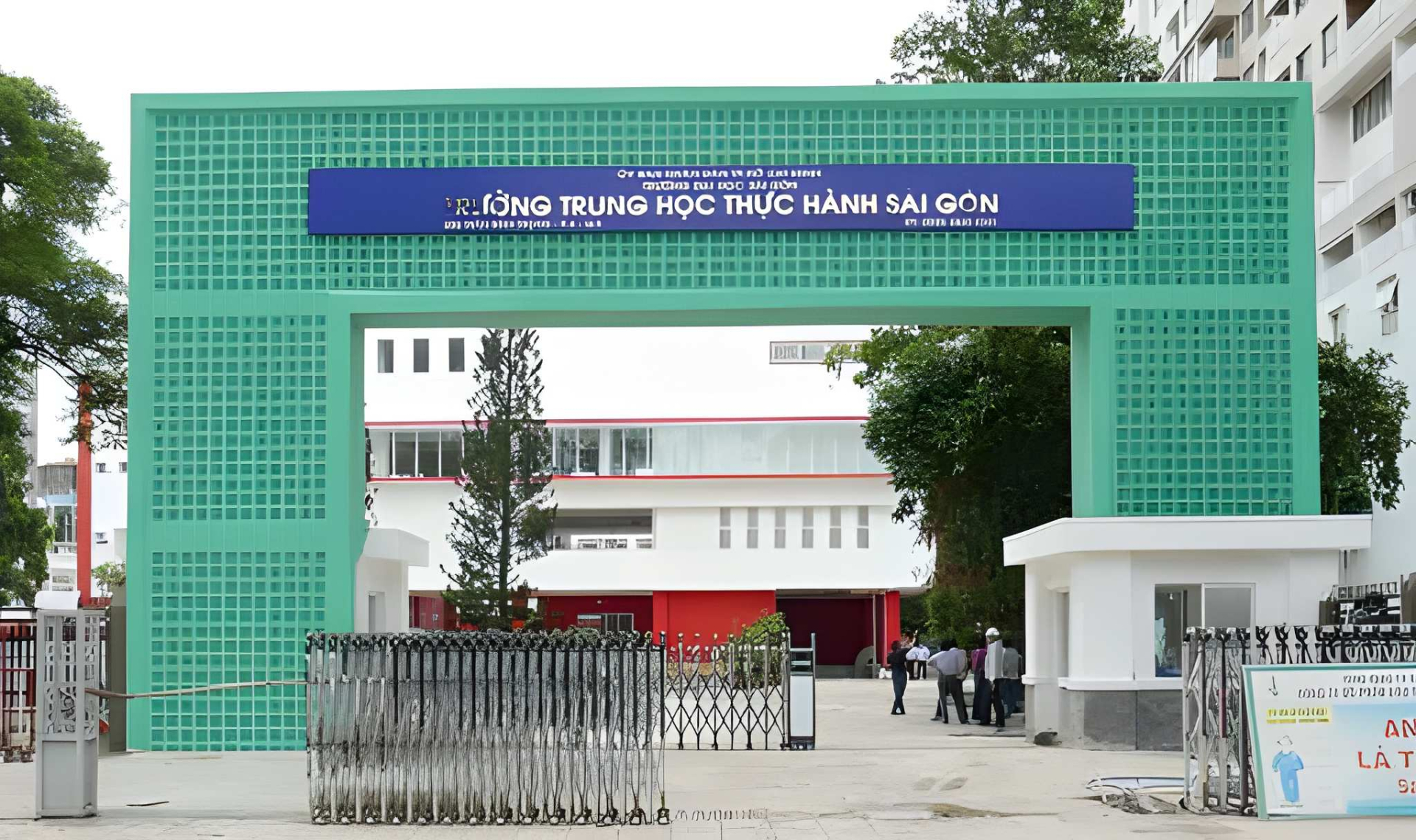 Ngôi trường cấp 2 ở TP.HCM có điểm trung bình 3 môn thi vào lớp 10 đạt 24,1- Ảnh 2.