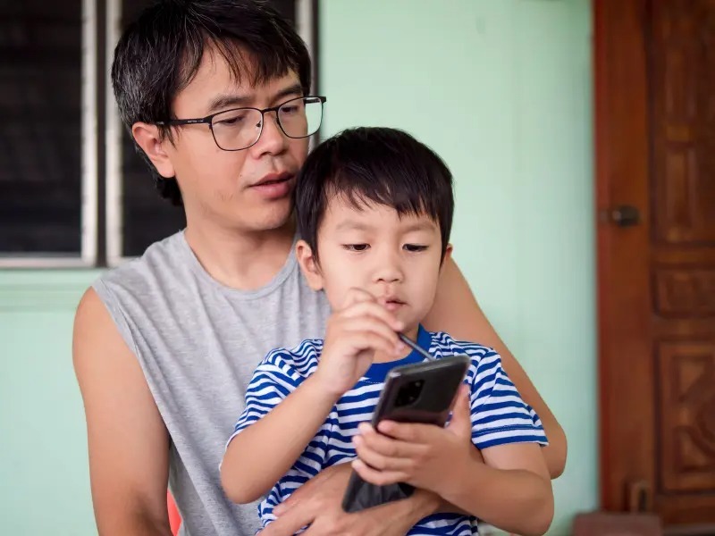Nếu con đòi hỏi 4 điều này, cha mẹ phải đáp ứng! Từ chối có thể biến chúng thành "kẻ thù"- Ảnh 1.