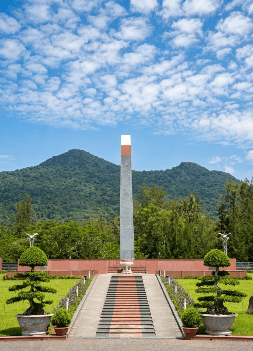 Không phải Phú Quốc, một đảo của Việt Nam được Mỹ đánh giá là bí ẩn nhất thế giới: Sở hữu vẻ đẹp hoang sơ tự nhiên, ít bon chen ồn ào - Ảnh 2. Không phải Phú Quốc, một đảo của Việt Nam được Mỹ đánh giá là bí ẩn nhất thế giới: Sở hữu vẻ đẹp hoang sơ tự nhiên, ít bon chen ồn ào - Ảnh 2.