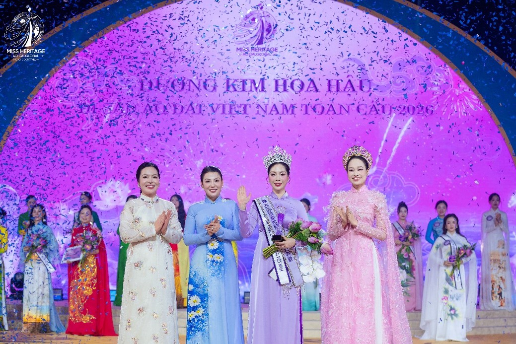 Mỹ nhân Hà Nội trả lời ứng xử bằng 3 ngôn ngữ, đăng quang Hoa hậu Di sản Áo dài Việt Nam toàn cầu 2026- Ảnh 4.