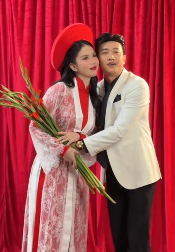 Một ông chủ lớn nói thẳng về Ngọc Trinh- Ảnh 1.
