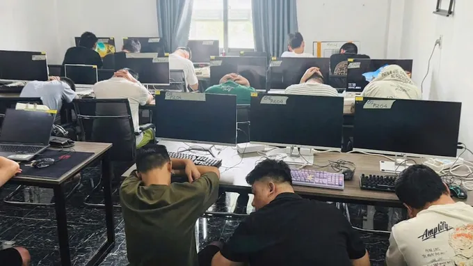 Phát hiện nhóm người Trung Quốc thuê khách sạn dự định lập ổ lừa đảo tại TP HCM- Ảnh 1.