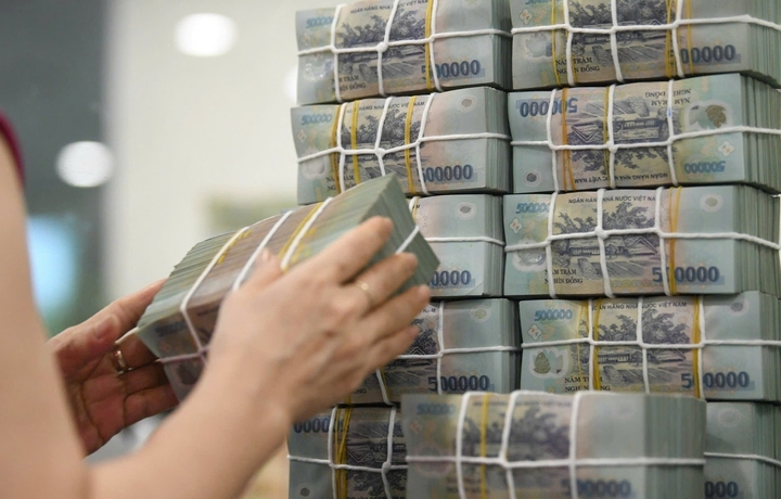 Loạt ngân hàng tăng vốn điều lệ cả chục nghìn tỷ đồng- Ảnh 1.