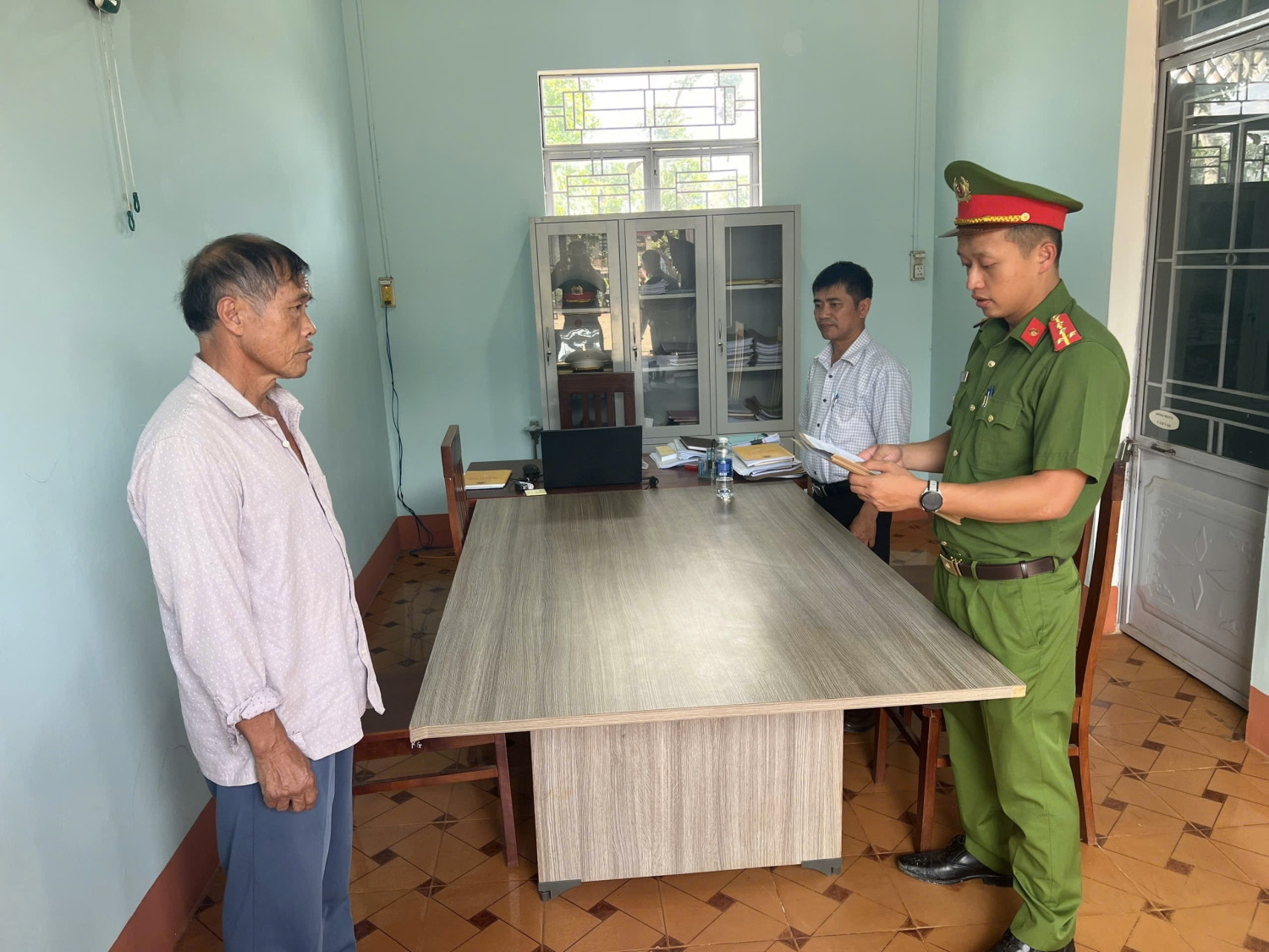 Ra quyết định khởi tố chủ trang trại Tô Xuân Hồng SN 1963 - Ảnh 2.