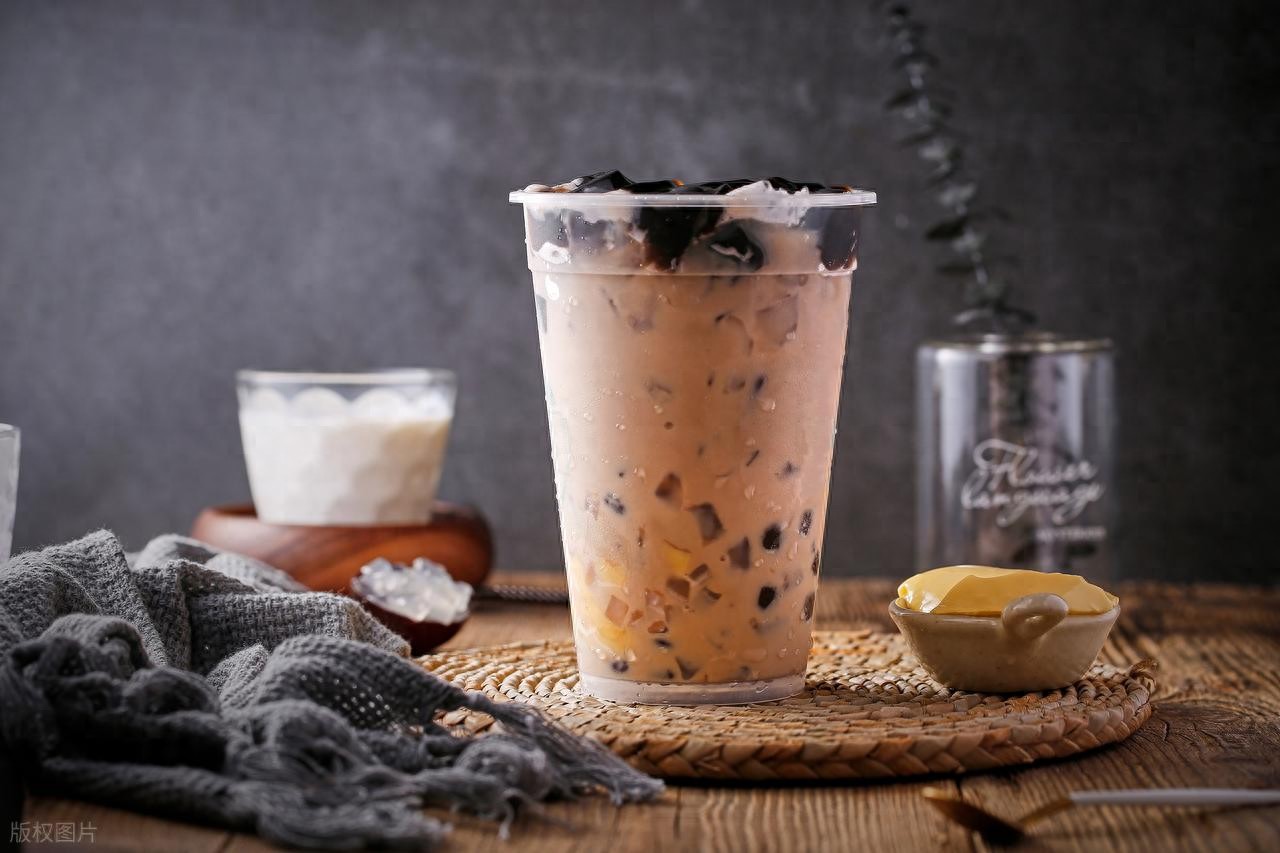 Tôi từng nghĩ mình kiếm quá ít nên không thể tiết kiệm, đến khi bỏ được 5 thói quen này mới nhận ra mỗi tháng đang tự làm “bay hơi” hàng triệu đồng- Ảnh 1.