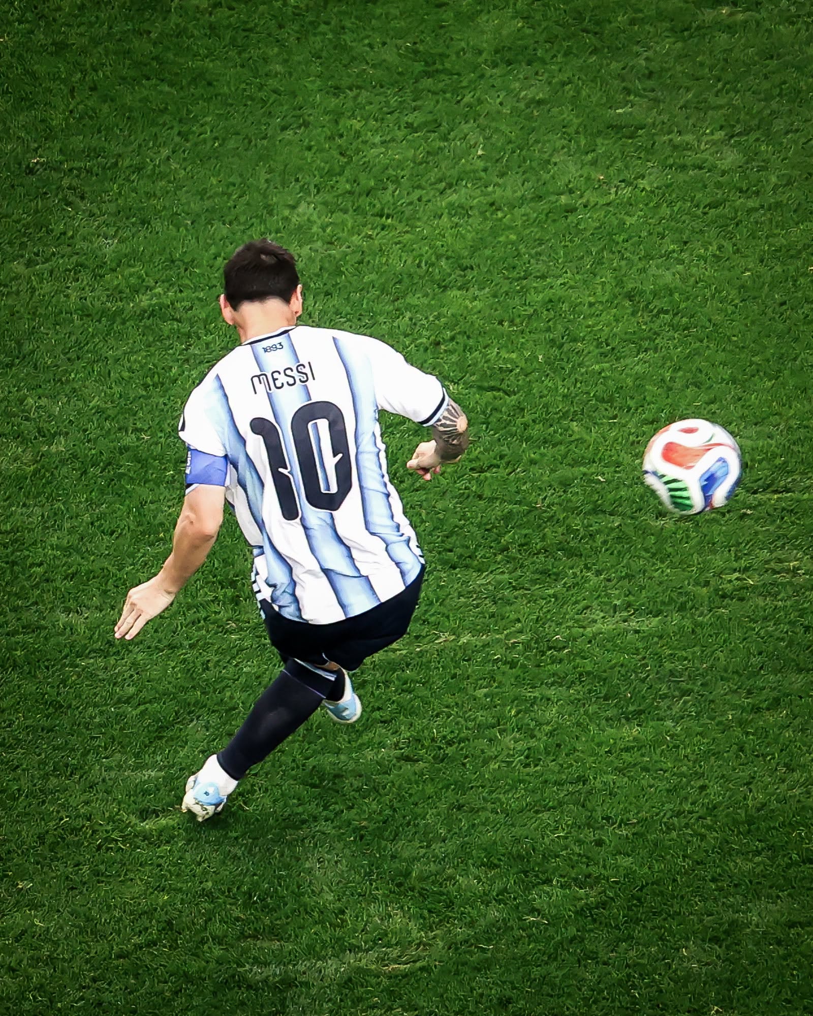 Chùm ảnh: Từ sút hỏng penalty đến bàn thắng thứ 18, Messi đi vào lịch sử World Cup- Ảnh 6. Chùm ảnh: Từ sút hỏng penalty đến bàn thắng thứ 18, Messi đi vào lịch sử World Cup- Ảnh 6.