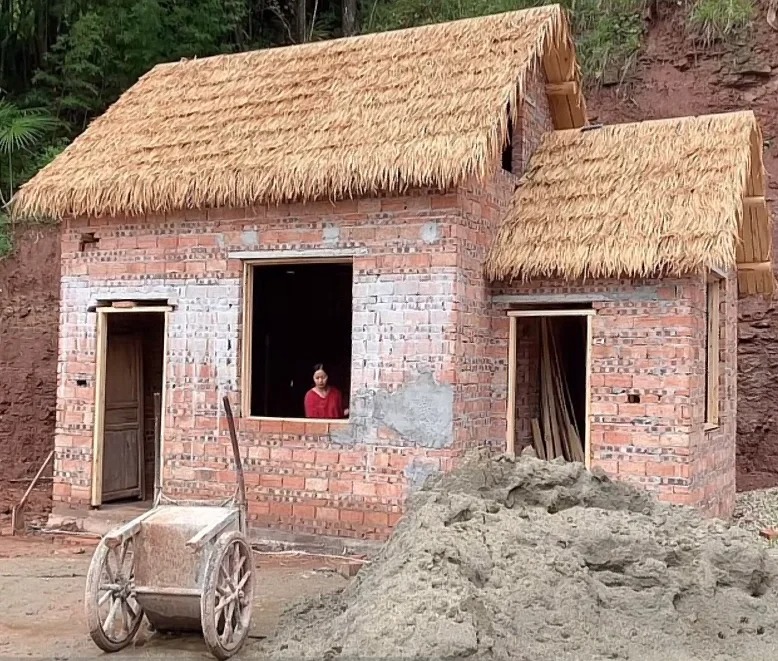 Từ bãi đất hoang thành nhà cổ tích 14m2 giá 70 triệu- Ảnh 3.