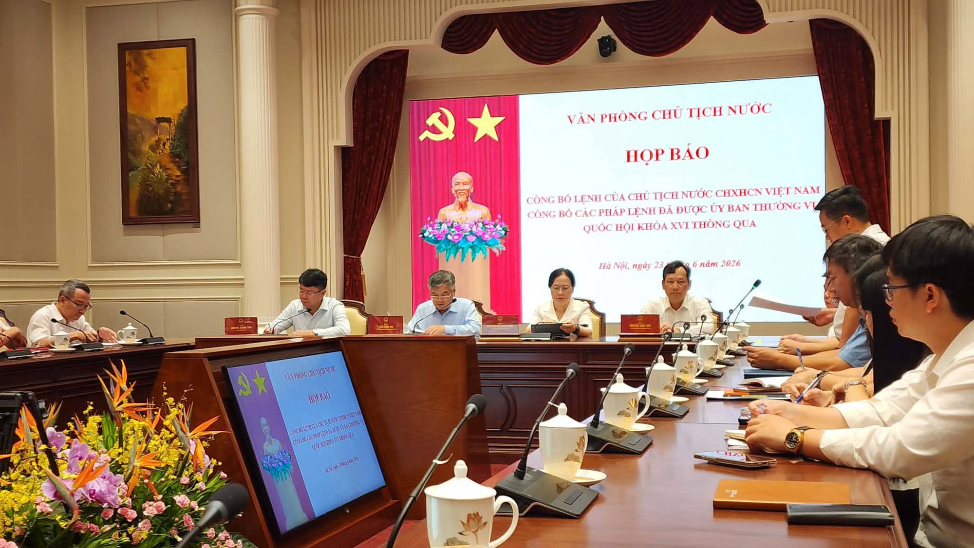 Công bố lệnh Chủ tịch nước về 2 Pháp lệnh thúc đẩy chuyển đổi số 2026 - Ảnh 2.