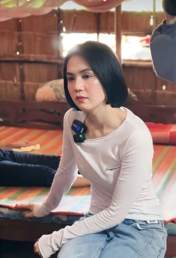 Mỹ nhân Việt làm nhân viên trong quán bida giờ sống trong nhà 50 tỷ, có hội bạn "muốn gia nhập phải có 1 tỷ"- Ảnh 9.