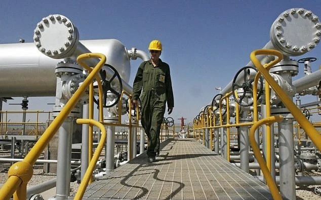 Đàm phán đạt bước tiến lớn, Mỹ tạm dỡ bỏ trừng phạt dầu mỏ Iran - Ảnh 1. Đàm phán đạt bước tiến lớn, Mỹ tạm dỡ bỏ trừng phạt dầu mỏ Iran - Ảnh 1.