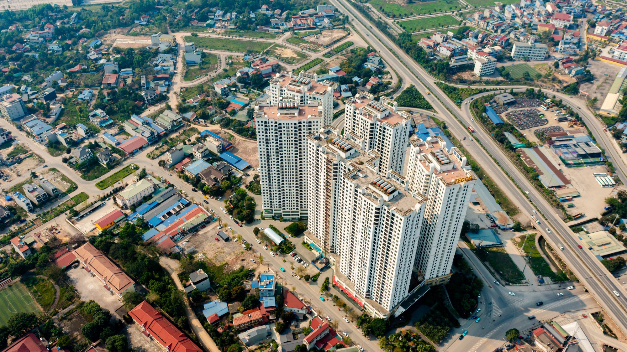 FDI kỷ lục đổ bộ Thái Nguyên: Thị trường căn hộ cho thuê bùng nổ? - Ảnh 1.