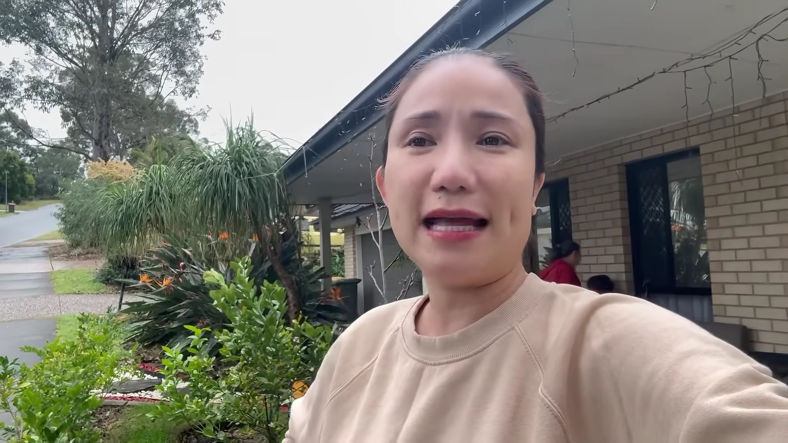 Nữ NSƯT là mẹ đơn thân đi mua nhà ở Úc: "Coi mấy cái mà chưa trả giá được"- Ảnh 1.