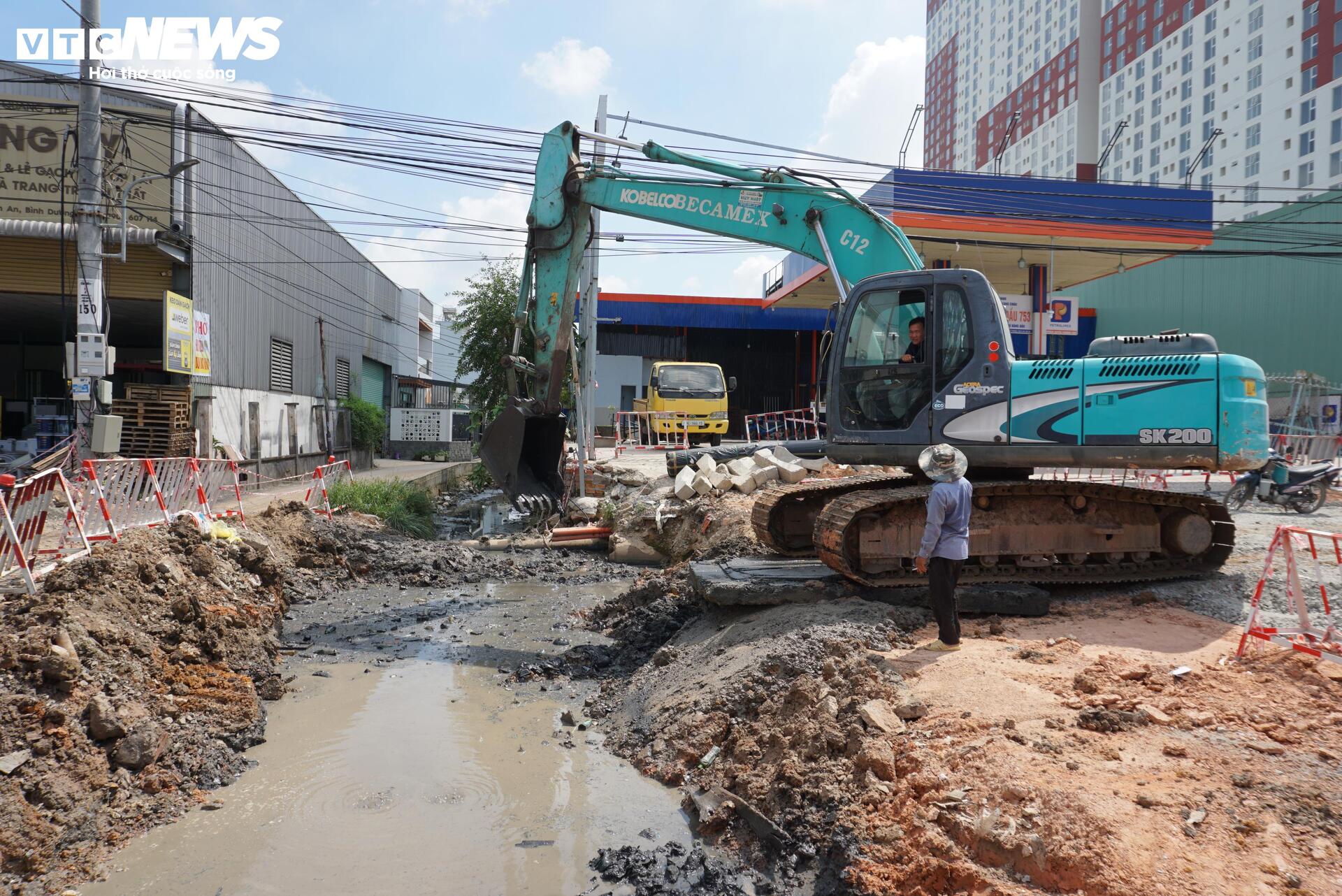 Chợ Bình Triệu và 200 hộ dân hoàn tất trả mặt bằng mở rộng Quốc lộ 13- Ảnh 25.