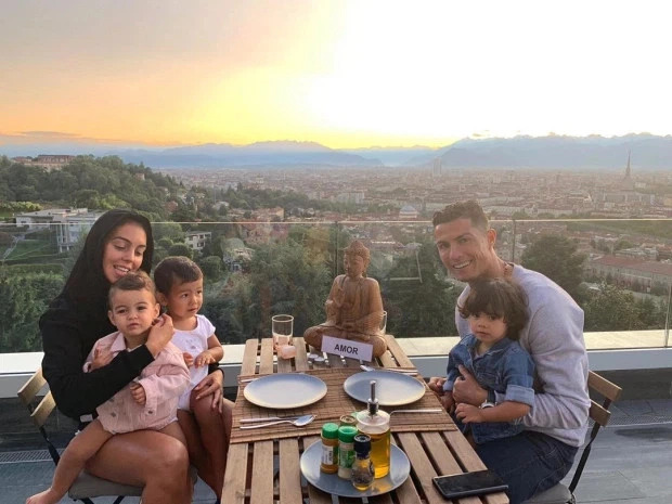 Ngôi nhà của Ronaldo - Ảnh 36.