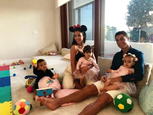 Ngôi nhà của Ronaldo - Ảnh 43.