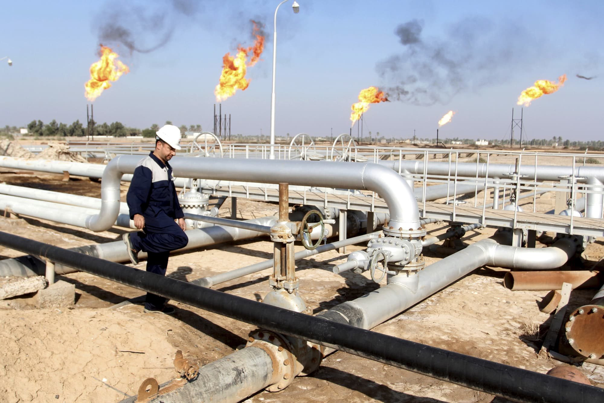 Quốc gia sở hữu 145 tỷ thùng dầu doạ rời OPEC- Ảnh 1.