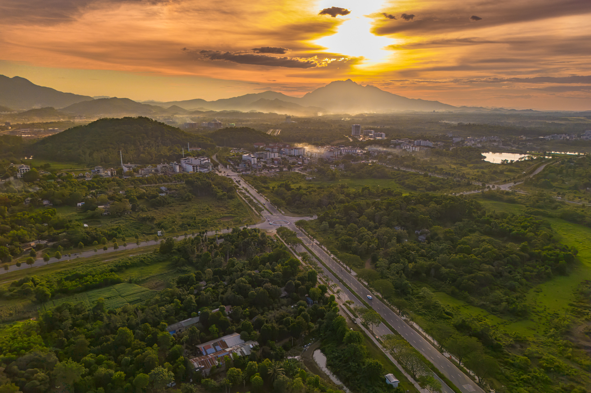 Toàn cảnh khu vực cách Hồ Gươm 40 km đang được "kéo gần" bằng 2 tuyến metro 380.000 tỷ: Là 'thung lũng công nghệ' lớn nhất Việt Nam, quy tụ hàng loạt đại học và các trung tâm R&D- Ảnh 6.