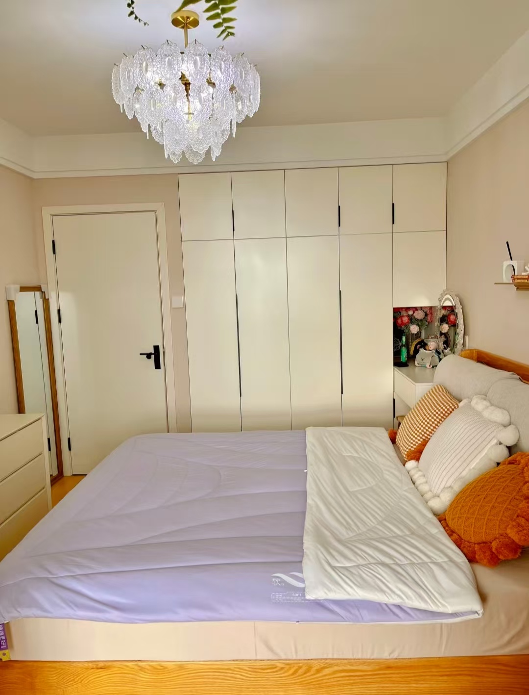 Từ chối trang trí “quá đà”, người phụ nữ chi chưa tới 260 triệu đồng cải tạo căn hộ 76m²: Thành quả khiến hàng xóm kéo nhau tới học hỏi- Ảnh 13.
