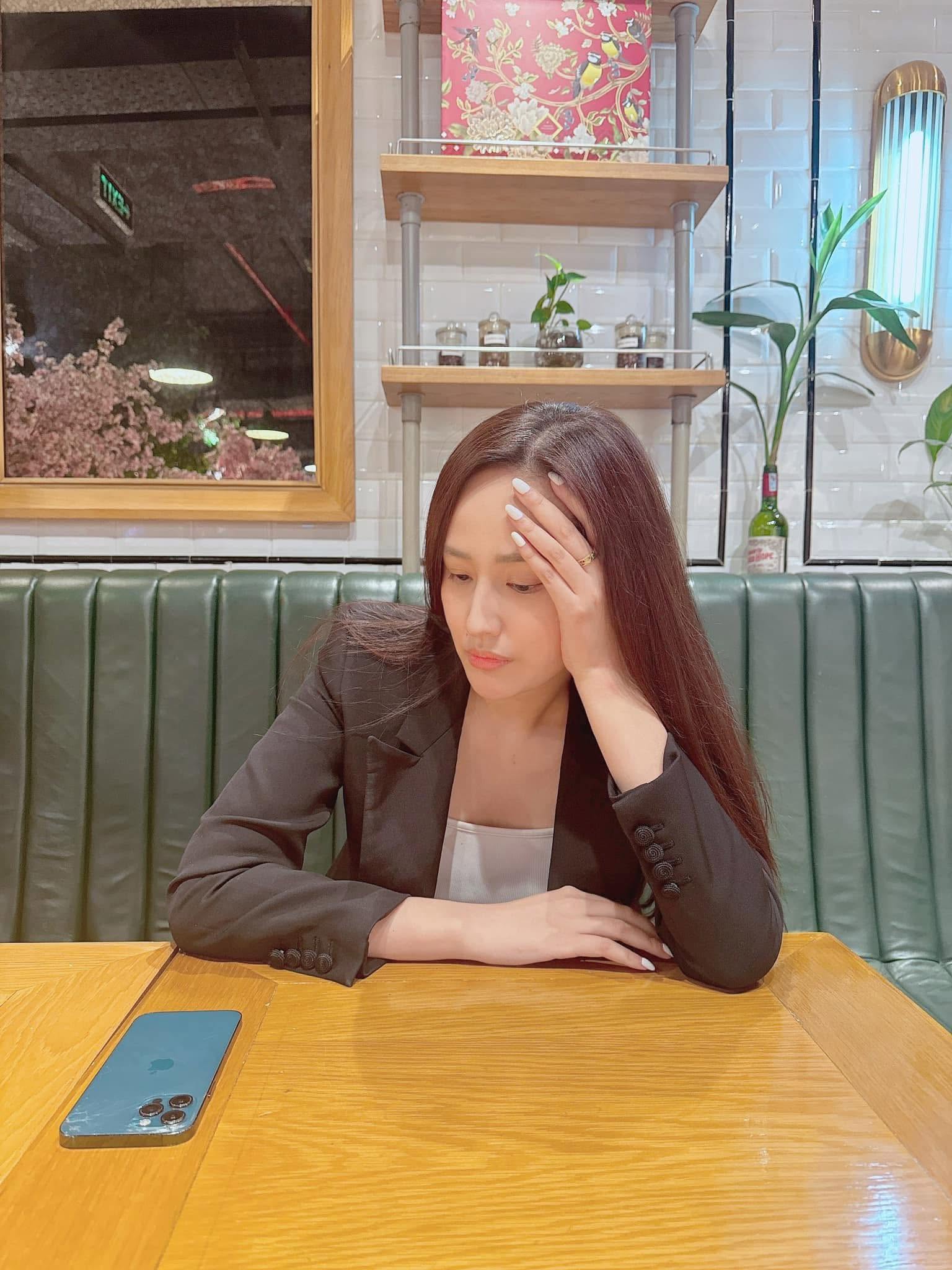 Mai Phương Thúy: "Tôi quá mệt vì đã đi làm chuyên môn rồi mà vẫn bị gắn nhãn giải trí"- Ảnh 2.