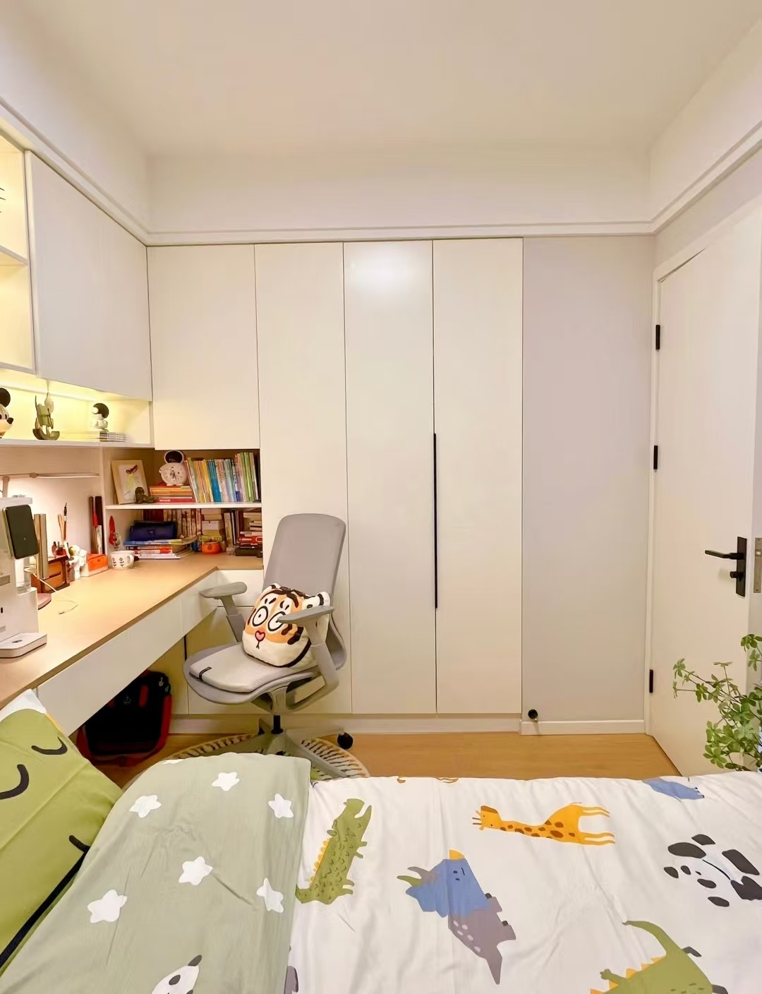 Từ chối trang trí “quá đà”, người phụ nữ chi chưa tới 260 triệu đồng cải tạo căn hộ 76m²: Thành quả khiến hàng xóm kéo nhau tới học hỏi- Ảnh 16.