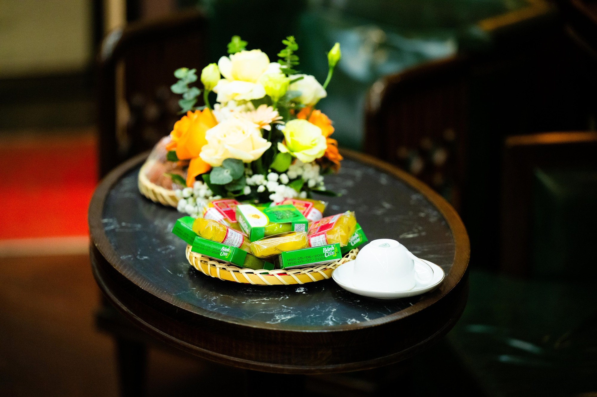 Điều đặc biệt sáng nay: Bên trong chuyến tàu đầu tiên đưa bác sĩ Bệnh viện Bạch Mai từ Hà Nội đến Ninh Bình làm việc - Ảnh 10.