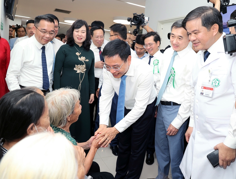 Phó Thủ tướng Nguyễn Văn Thắng: Bệnh viện Bạch Mai cơ sở Ninh Bình mang trên vai một trọng trách lớn lao- Ảnh 5.